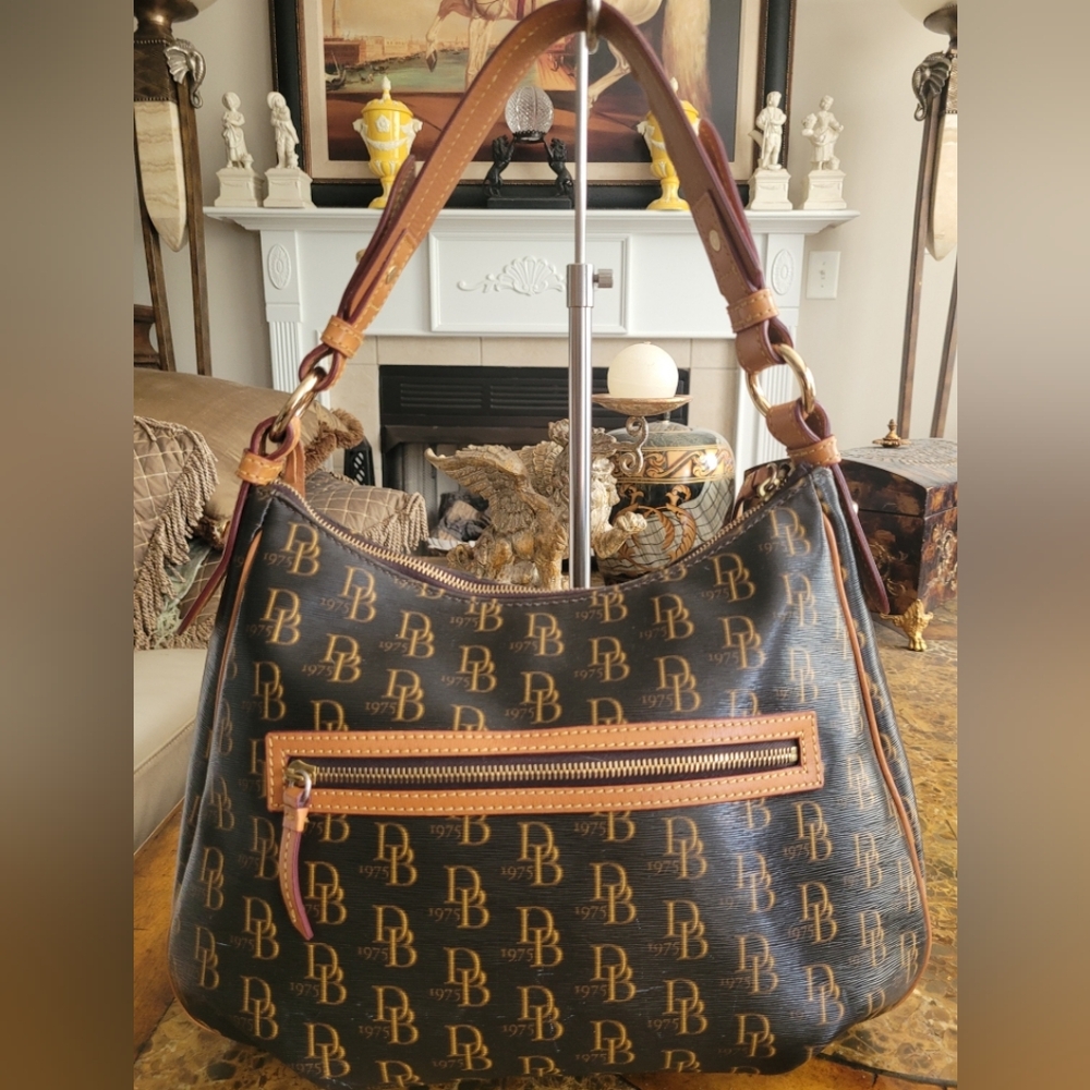 Dooney & Bourke Brown Monogram Shoulder Bag - Picture 2 of 13